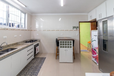 Lindo Sobrado à venda no Bairro do Parque São Domingos na Rua Artur Bastos,