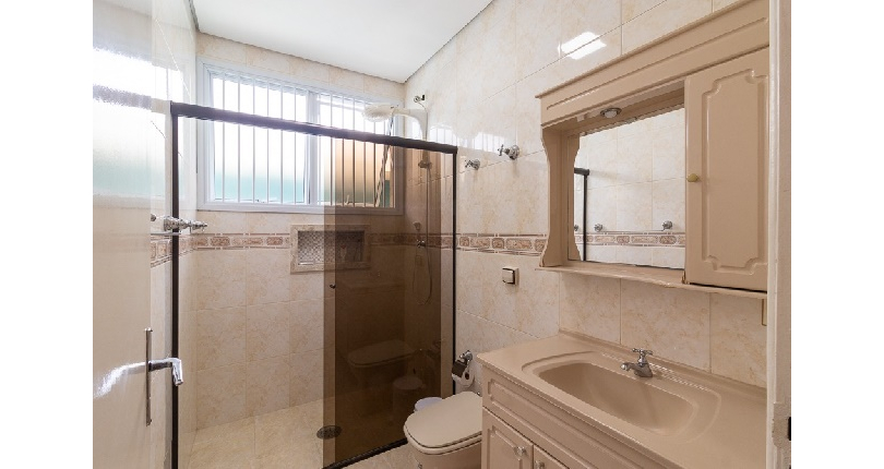 Lindo Sobrado à venda no Bairro do Parque São Domingos na Rua Artur Bastos,