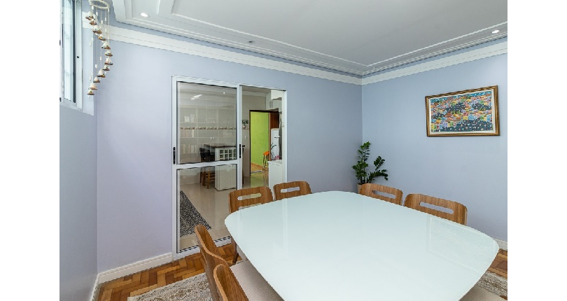 Lindo Sobrado à venda no Bairro do Parque São Domingos na Rua Artur Bastos,