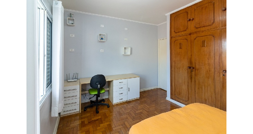 Lindo Sobrado à venda no Bairro do Parque São Domingos na Rua Artur Bastos,