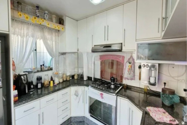 Sobrado à venda no Bairro da Chacara Inglesa na Rua Pompeu Sobrinho,