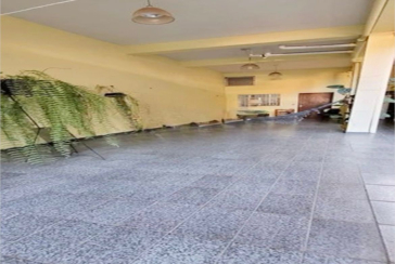 Sobrado à venda no Bairro da Chacara Inglesa na Rua Pompeu Sobrinho,