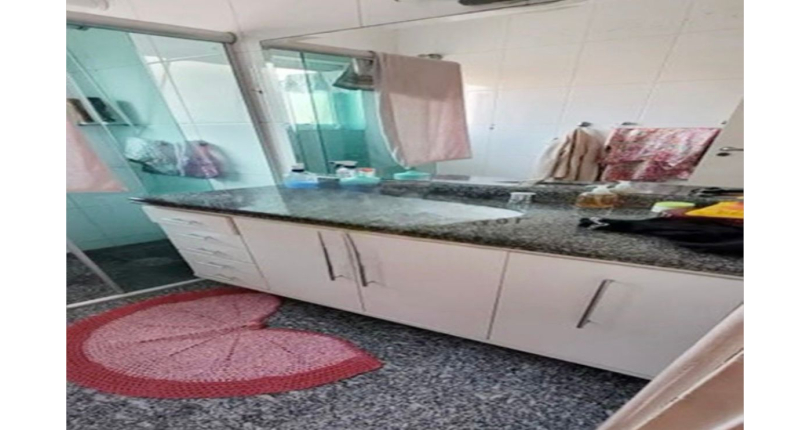 Sobrado à venda no Bairro da Chacara Inglesa na Rua Pompeu Sobrinho,