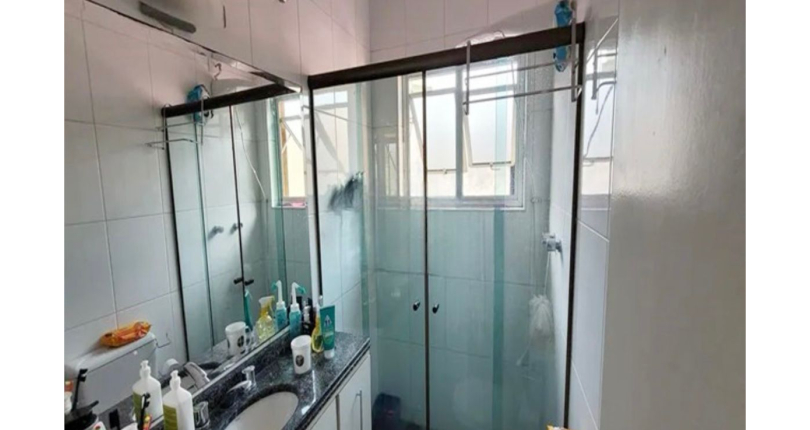 Sobrado à venda no Bairro da Chacara Inglesa na Rua Pompeu Sobrinho,