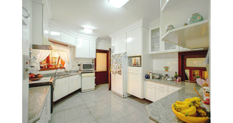 Sobrado Alto Padrão à venda no City América na Rua Dinah Silveira de Queiroz