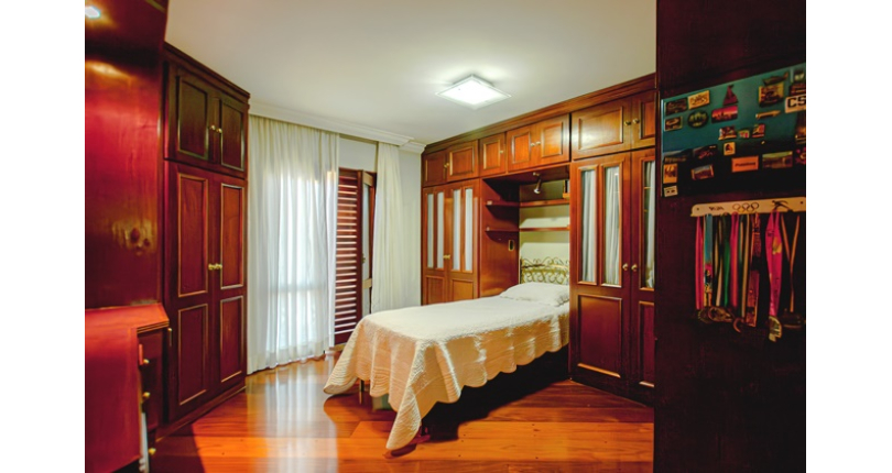 Sobrado Alto Padrão à venda no City América na Rua Dinah Silveira de Queiroz