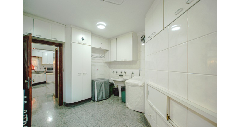 Sobrado Alto Padrão à venda no City América na Rua Dinah Silveira de Queiroz