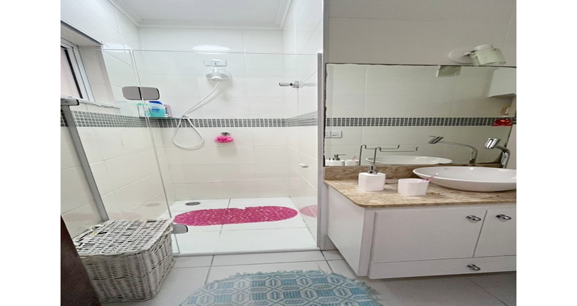  Sobrado à venda no Bairro do Jardim Cidade Pirituba na Rua Nespera,