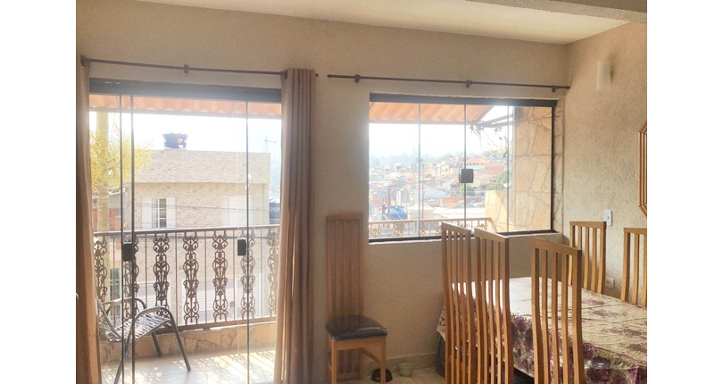 Sobrado à venda no Bairro da Vila Aurora na Rua Olímpio Barcelos