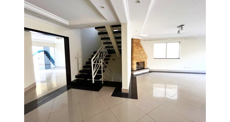 Sobrado Alto Padrão à venda no City America na Rua Irmã Dora Viotti