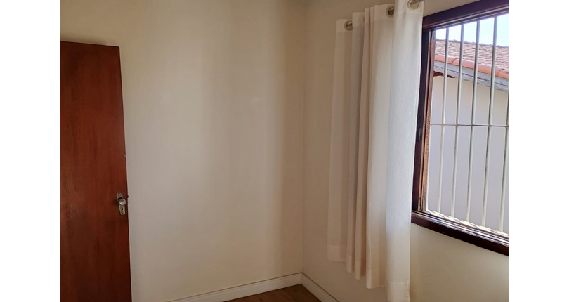 Sobrado à venda no Bairro do Jardim Maristela na Rua Erva Divina