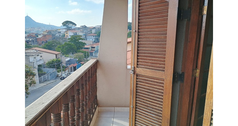Sobrado à venda no Bairro do Jardim Maristela na Rua Erva Divina
