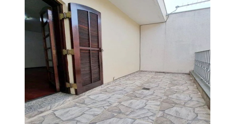 Sobrado à venda no City Recanto Anastácio na Rua José Baroncelli