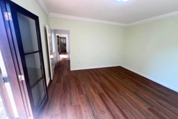 Casa para renda à venda no Bairro do Jardim Santa Lucrécia na Rua Pêra-Marmelo