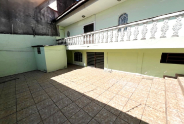 Casa para renda à venda no Bairro do Jardim Santa Lucrécia na Rua Pêra-Marmelo