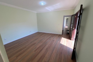 Casa para renda à venda no Bairro do Jardim Santa Lucrécia na Rua Pêra-Marmelo