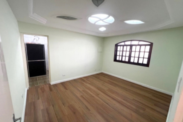 Casa para renda à venda no Bairro do Jardim Santa Lucrécia na Rua Pêra-Marmelo