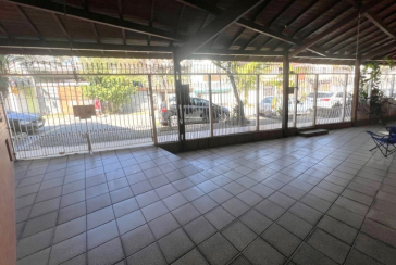 Casa para renda à venda no Bairro do Jardim Santa Lucrécia na Rua Pêra-Marmelo