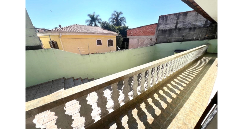 Casa para renda à venda no Bairro do Jardim Santa Lucrécia na Rua Pêra-Marmelo