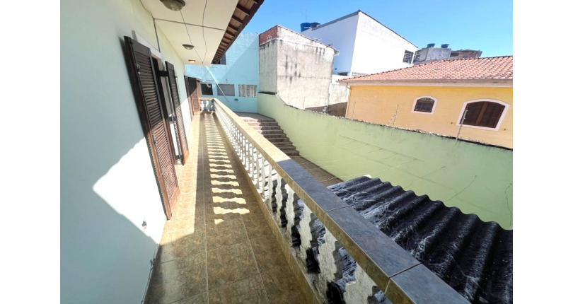 Casa para renda à venda no Bairro do Jardim Santa Lucrécia na Rua Pêra-Marmelo