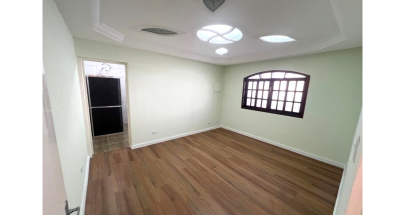 Casa para renda à venda no Bairro do Jardim Santa Lucrécia na Rua Pêra-Marmelo