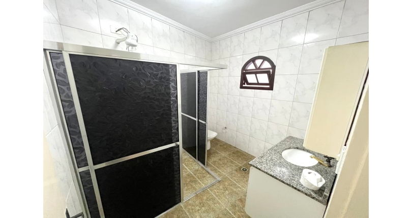 Casa para renda à venda no Bairro do Jardim Santa Lucrécia na Rua Pêra-Marmelo