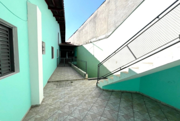 Sobrado para renda à venda no Bairro do Jardim Santa Lucrécia na Rua Pêra-Marmelo