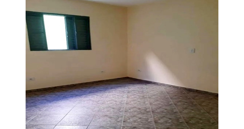 Sobrado para renda à venda no Bairro do Jardim Santa Lucrécia na Rua Pêra-Marmelo