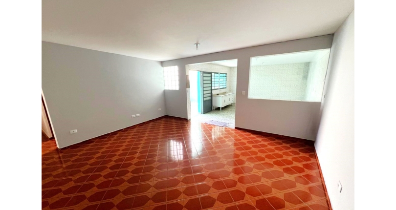 Sobrado para renda à venda no Bairro do Jardim Santa Lucrécia na Rua Pêra-Marmelo