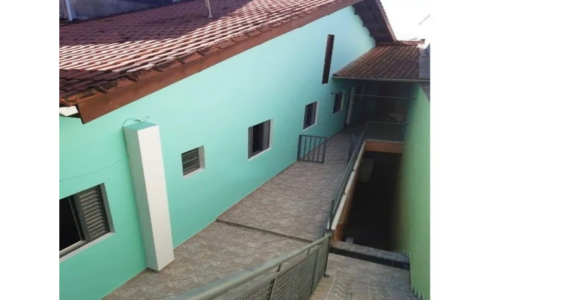 Sobrado para renda à venda no Bairro do Jardim Santa Lucrécia na Rua Pêra-Marmelo