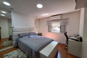 BELO Sobrado à venda no Bairro do Jardim Cidade Pirituba na Rua Pináceas,