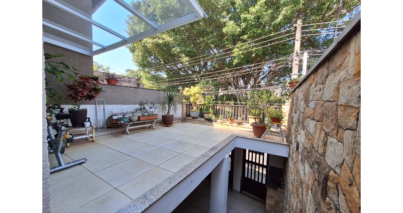 BELO Sobrado à venda no Bairro do Jardim Cidade Pirituba na Rua Pináceas,