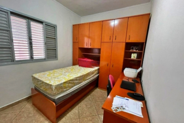 Casa térrea à venda no Bairro da Vila Jaguara na Rua Paúva,