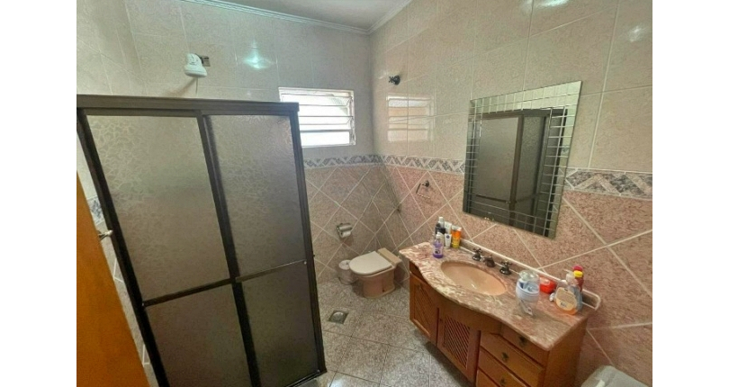 Casa térrea à venda no Bairro da Vila Jaguara na Rua Paúva,