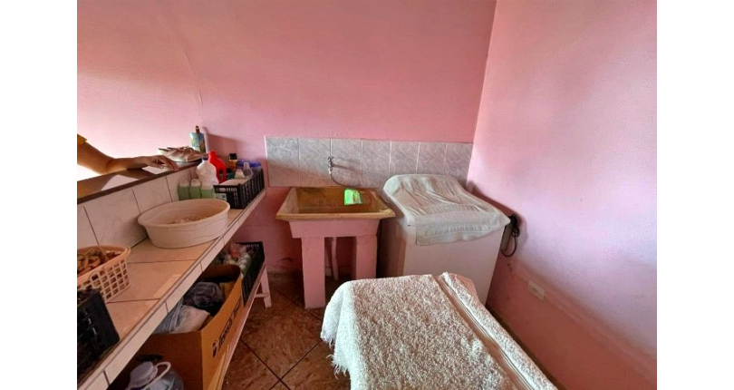 Casa térrea à venda no Bairro da Vila Jaguara na Rua Paúva,