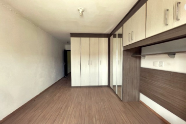 Sobrado à venda no Bairro do Parque São Domingos na Rua José Cândido Freire, 