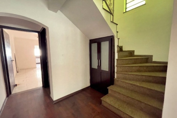 Sobrado à venda no Bairro do Parque São Domingos na Rua José Cândido Freire, 