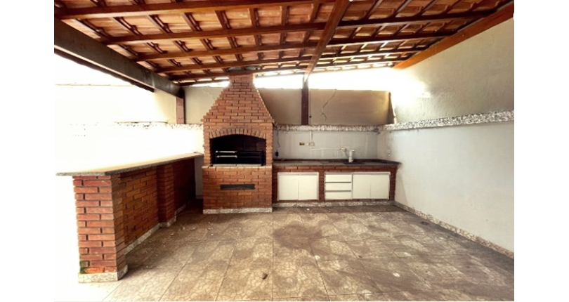 Sobrado à venda no Bairro do Parque São Domingos na Rua José Cândido Freire, 