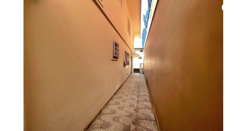 Sobrado à venda no Bairro do Parque São Domingos na Rua José Cândido Freire, 