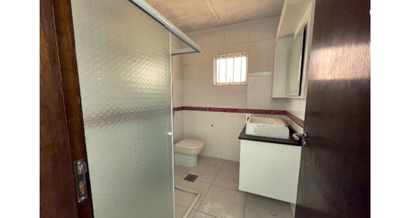 Sobrado à venda no Bairro do Parque São Domingos na Rua José Cândido Freire, 