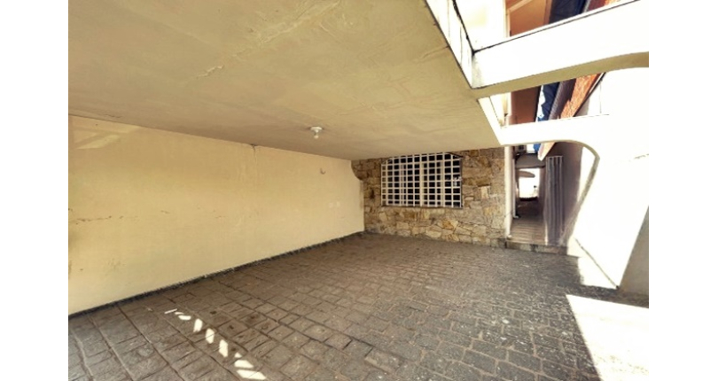 Sobrado à venda no Bairro do Parque São Domingos na Rua José Cândido Freire, 