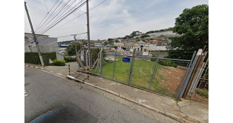 Terreno à venda em Barueri no Bairro do Jardim Califórnia na Rua Saracura,