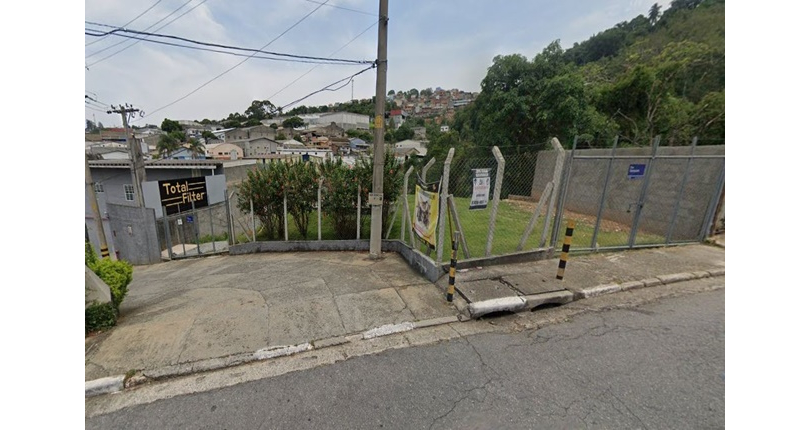 Terreno à venda em Barueri no Bairro do Jardim Califórnia na Rua Saracura,