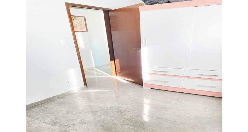 Sobrado à venda no Bairro do Parque Panamericano na Rua Paisagem Ecológica