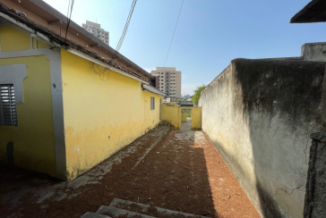 Terreno à venda no Bairro da Vila Mangalot na Rua Roberto de Lamenais