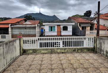 Sobrado à venda no Bairro do Conjunto Residencial Vista Verde na Rua Roberto Boyle,