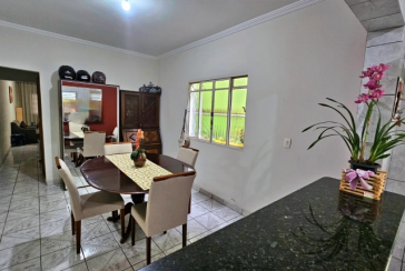 Sobrado à venda no Bairro do Conjunto Residencial Vista Verde na Rua Roberto Boyle,