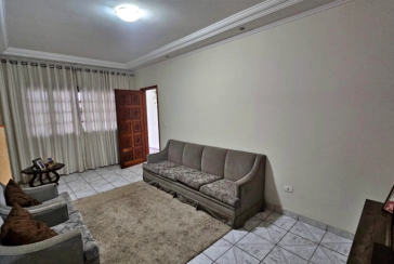 Sobrado à venda no Bairro do Conjunto Residencial Vista Verde na Rua Roberto Boyle,