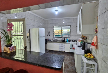 Sobrado à venda no Bairro do Conjunto Residencial Vista Verde na Rua Roberto Boyle,