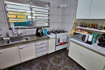 Sobrado à venda no Bairro do Conjunto Residencial Vista Verde na Rua Roberto Boyle,